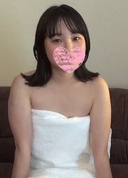 地方の携帯ショップで働く紗奈ちゃん❤️オジサンの個人的趣味と聞いてハメ撮り❤️彼氏に変わってNTR秘密の実録孕ませ中出し映像❤️