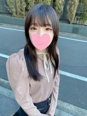 色白でくびれスレンダーな身体の歯科助手さほちゃん。正常位とバックで二回中出し。